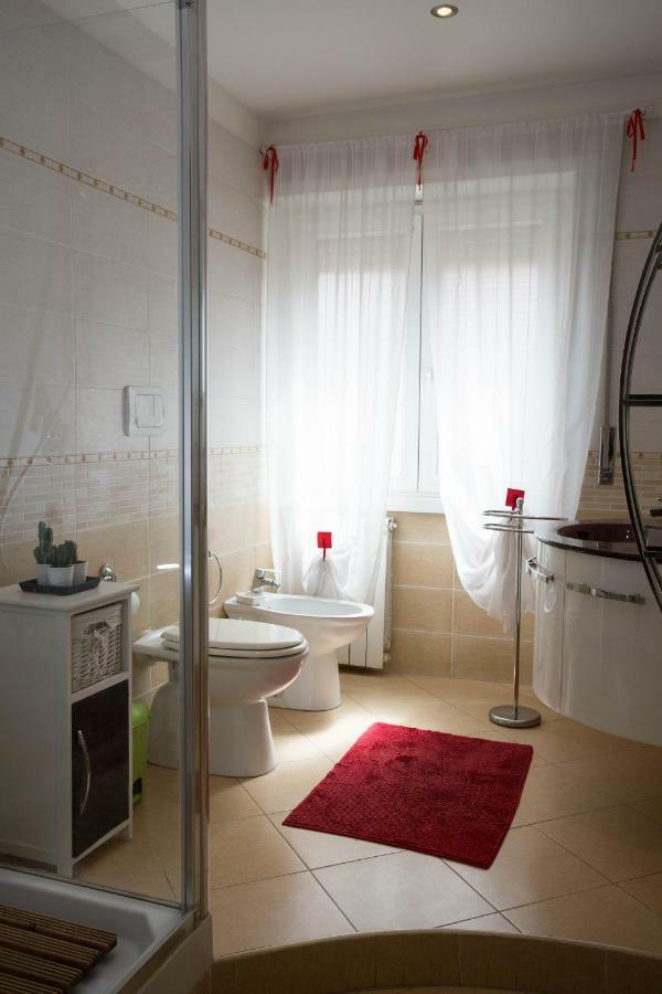 Appia Tourist Apartment Рим Екстер'єр фото