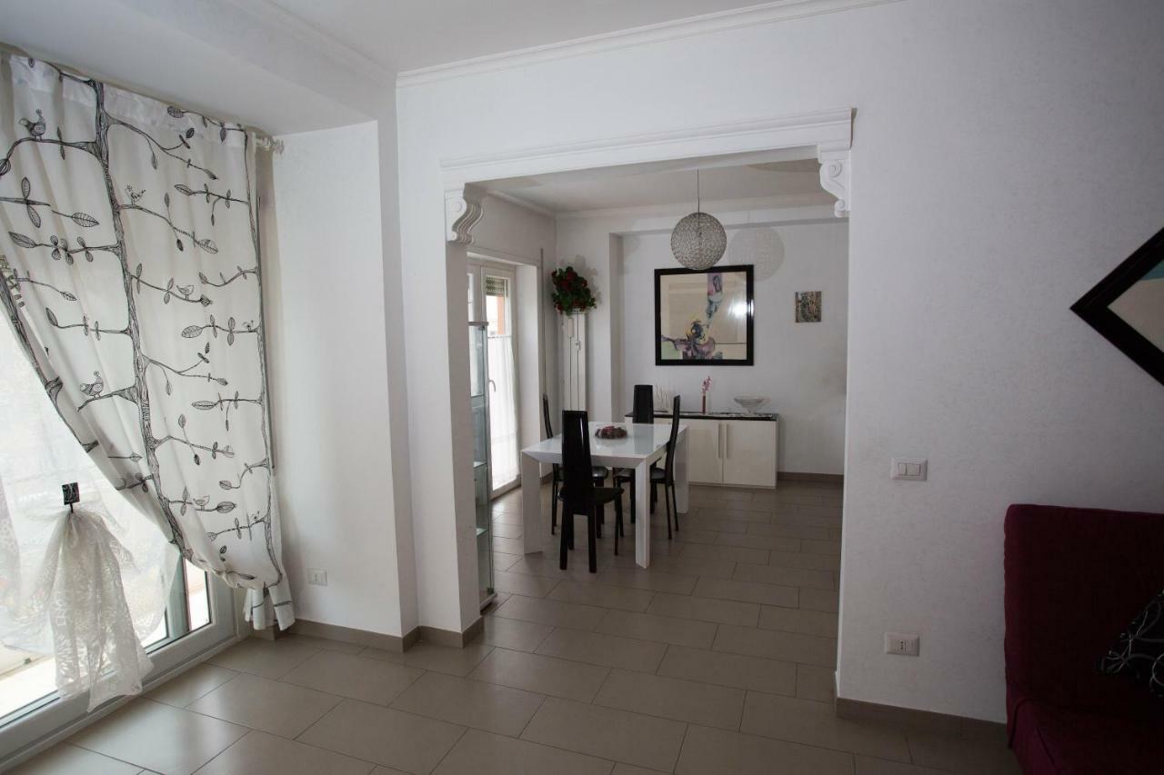 Appia Tourist Apartment Рим Екстер'єр фото