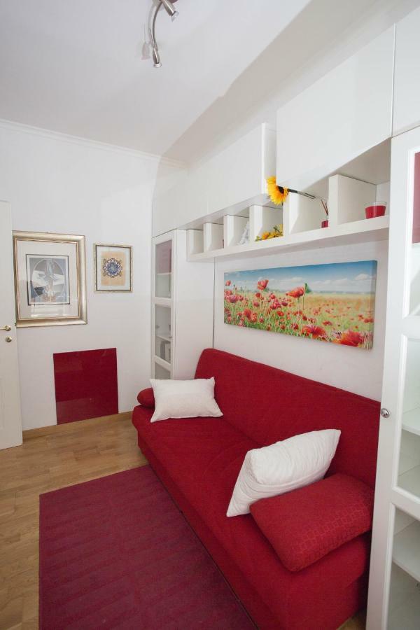 Appia Tourist Apartment Рим Екстер'єр фото