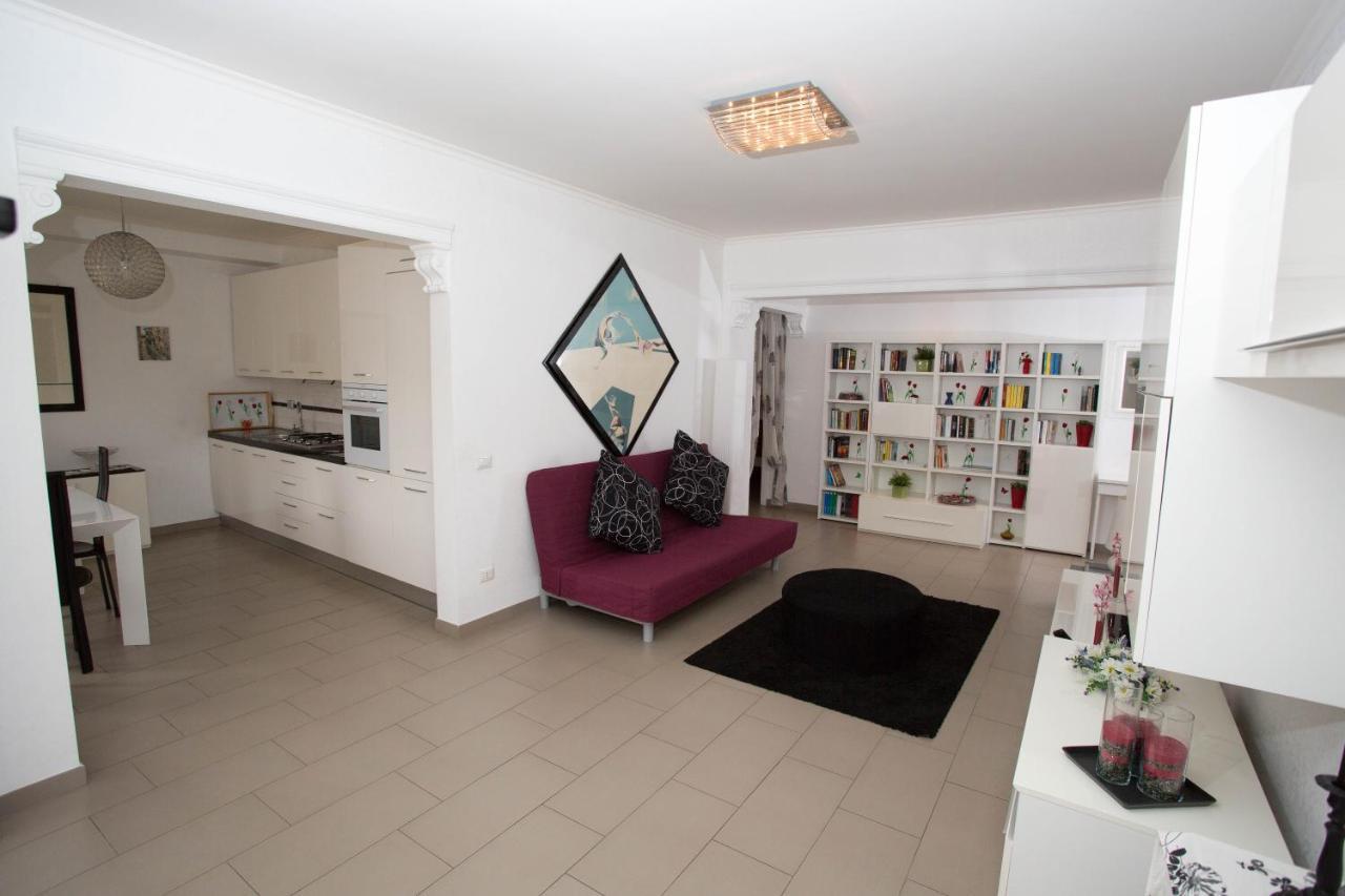 Appia Tourist Apartment Рим Екстер'єр фото